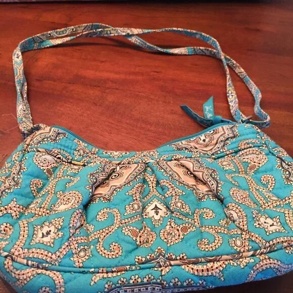 Vera Bradley Small Pleated Bag - Picture 1 of 7